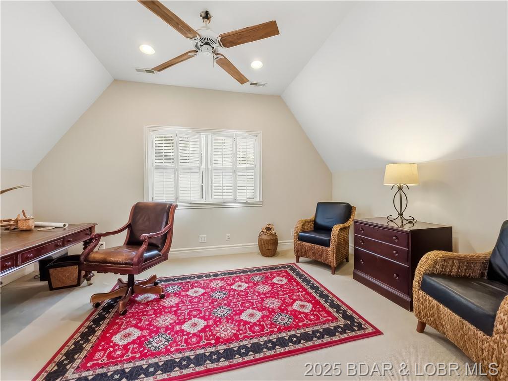 Camdenton, Missouri, 65020, United States, 4 Bedrooms Bedrooms, ,5 BathroomsBathrooms,Residential,For Sale,1989122