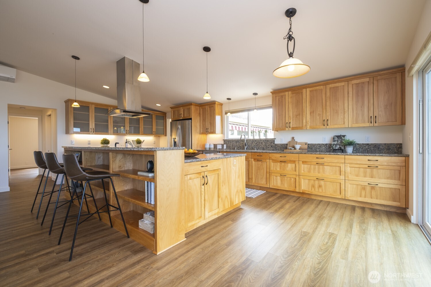 Port Townsend, Washington, 98368, United States, 2 Bedrooms Bedrooms, ,2 BathroomsBathrooms,Residential,For Sale,1925233