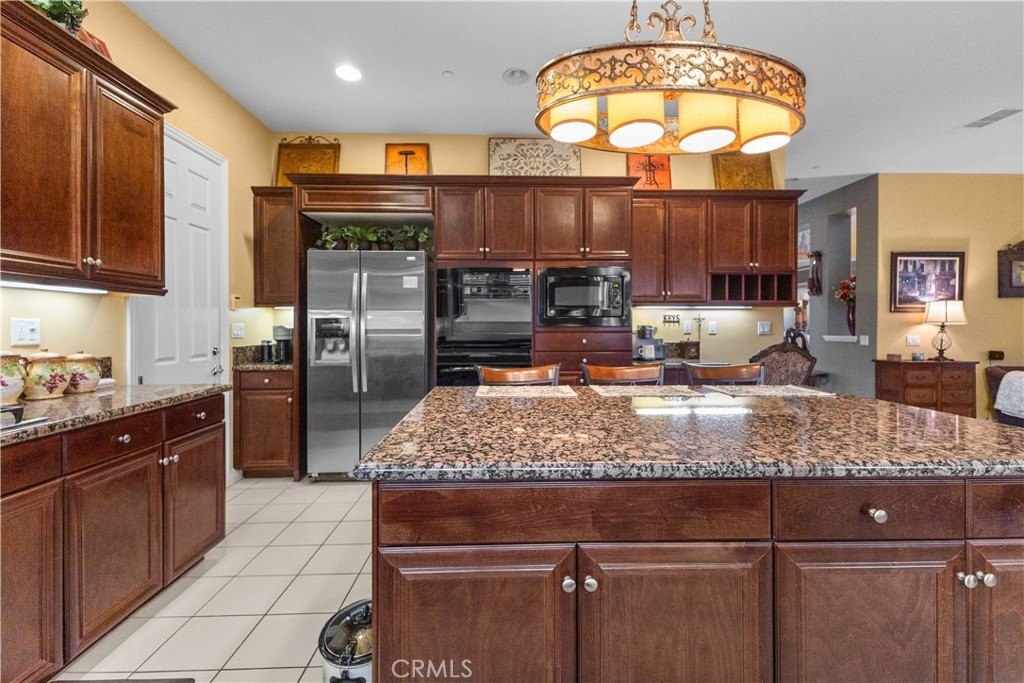 Highland, California, 92346, United States, 5 Bedrooms Bedrooms, ,5 BathroomsBathrooms,Residential,For Sale,1982875