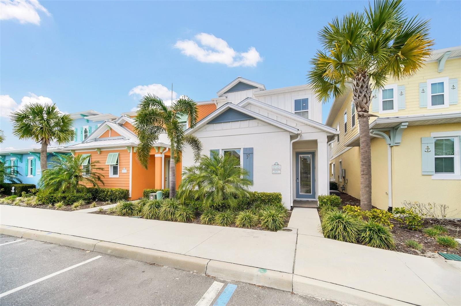 KISSIMMEE, Florida, 34747, United States, 3 Bedrooms Bedrooms, ,3 BathroomsBathrooms,Residential,For Sale,1921670
