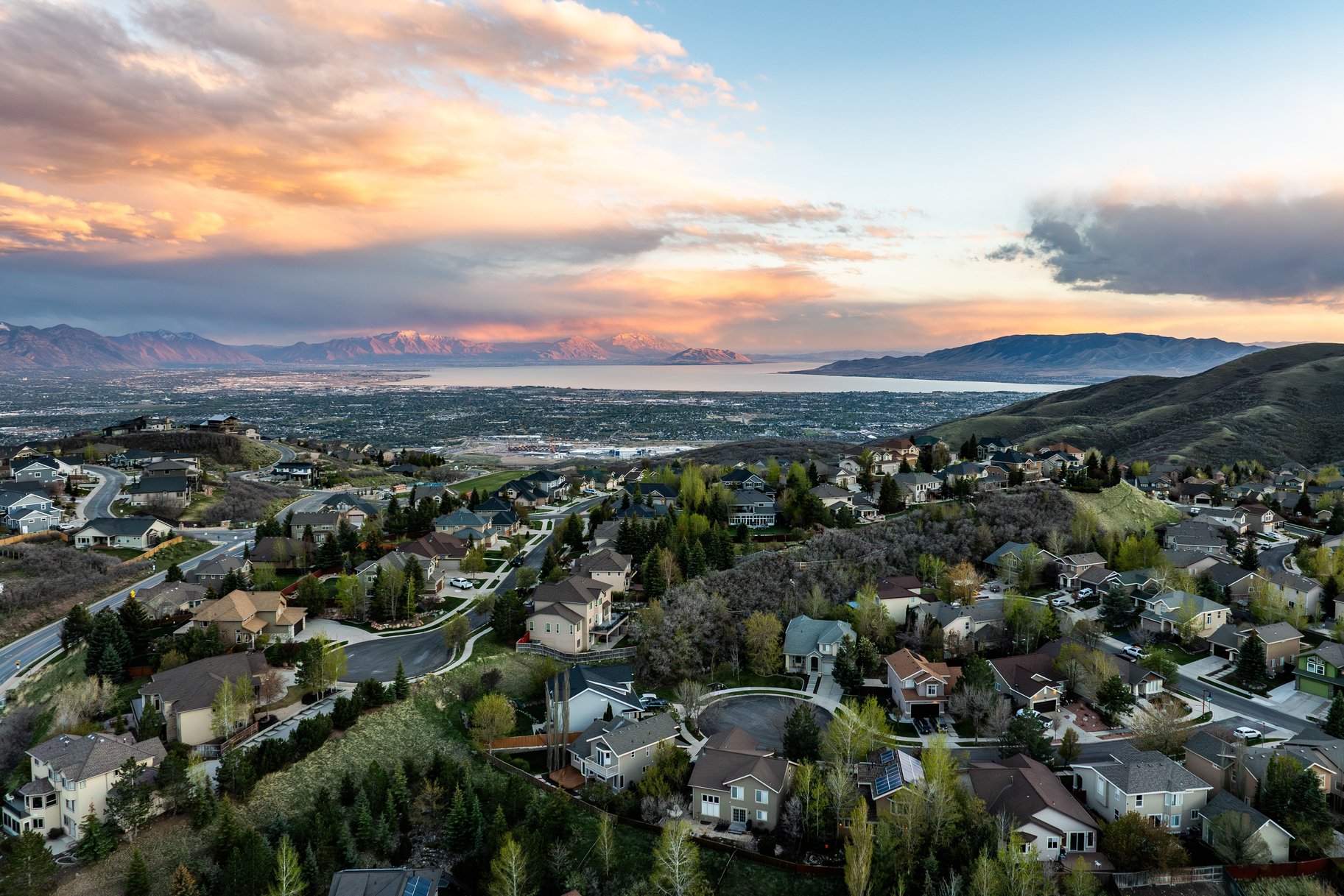  Peaceful Mountain Living with Amenities That Impress - 物件實景