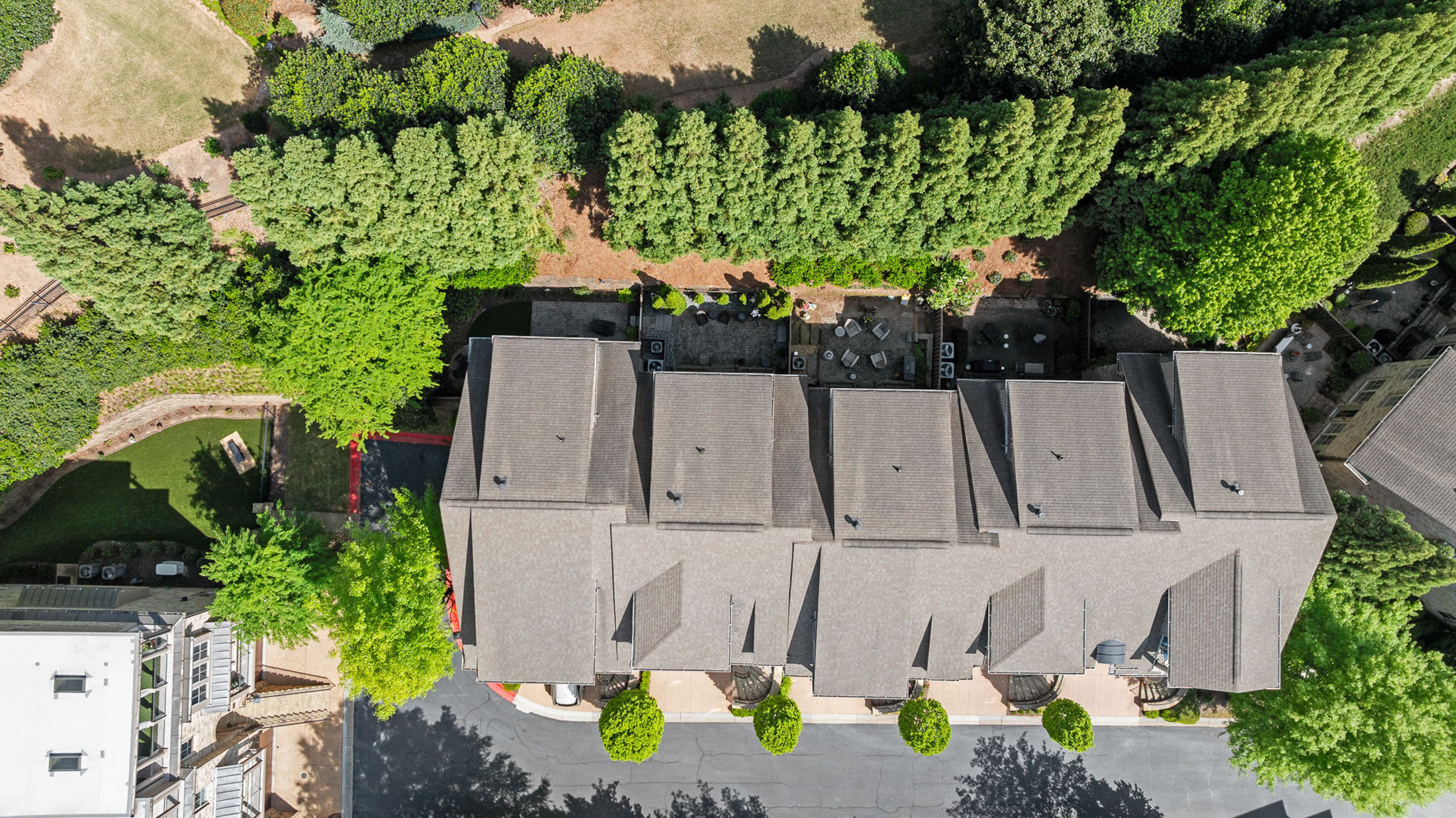  Exceptional Four Level European-inspired Townhome - 物件實景