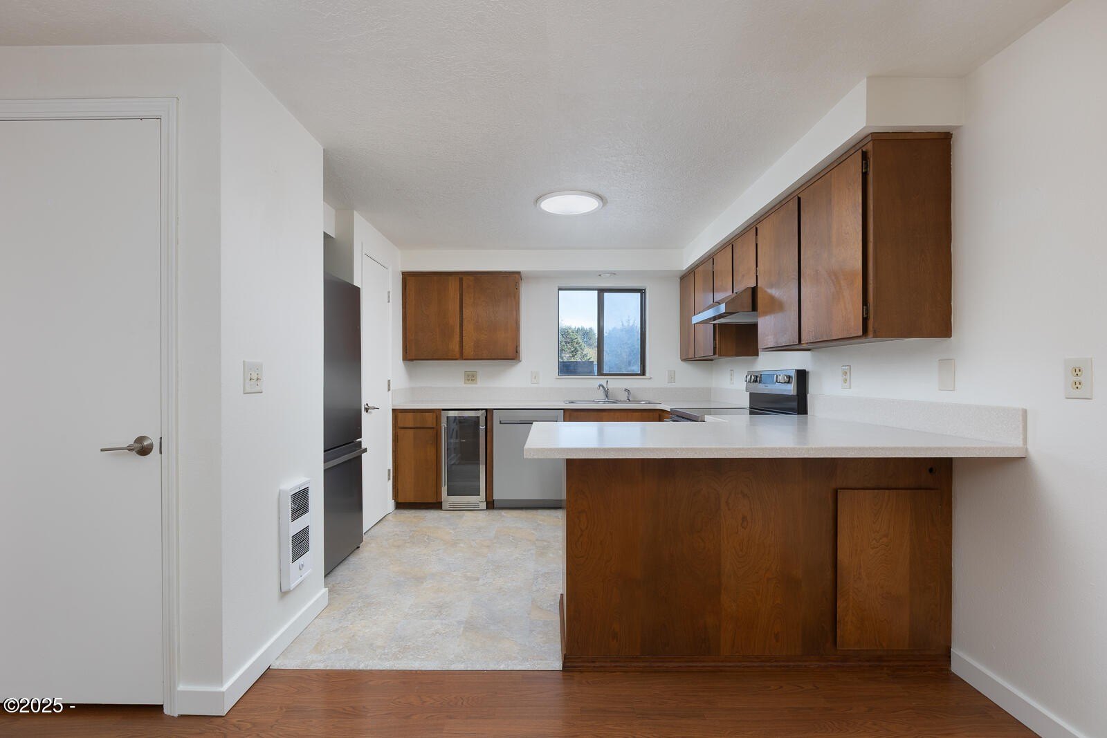 Lincoln City, Oregon, 97367, United States, 2 Bedrooms Bedrooms, ,2 BathroomsBathrooms,Residential,For Sale,1970339