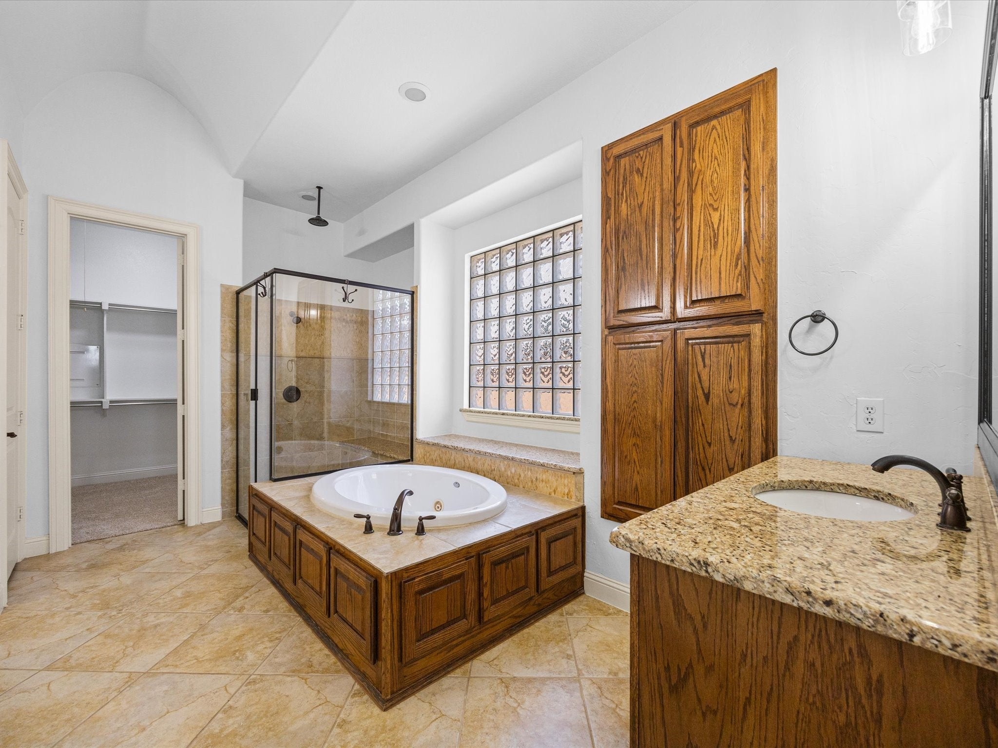 Trophy Club, Texas, 76262, United States, 4 Bedrooms Bedrooms, ,4 BathroomsBathrooms,Residential,For Sale,1982923