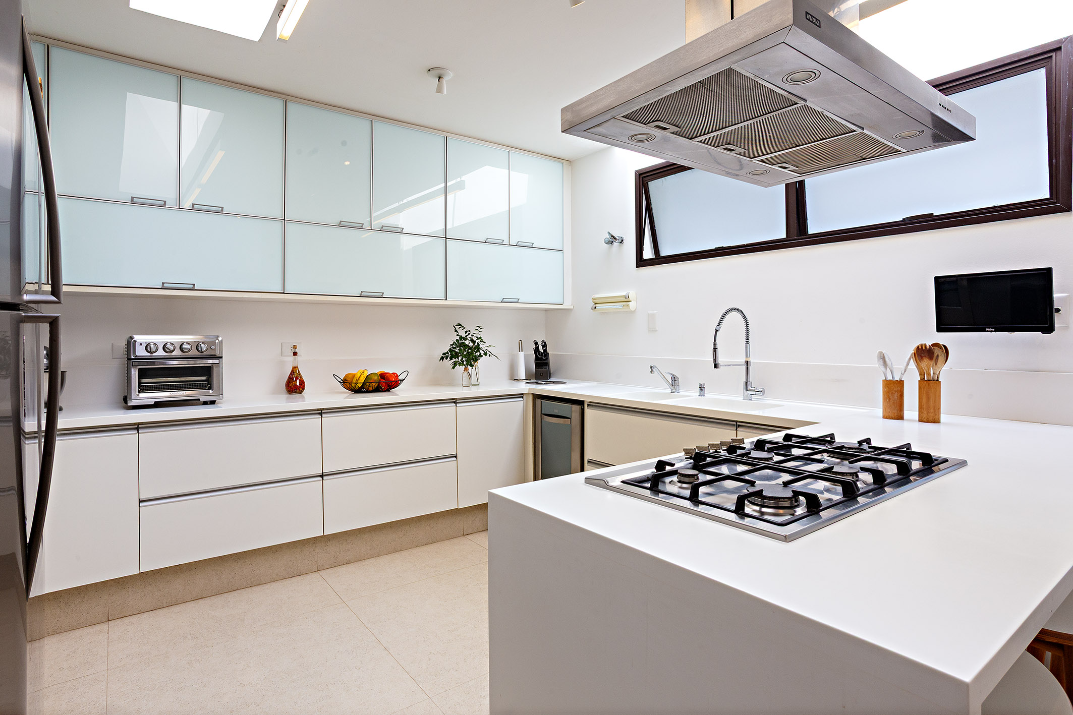  Contemporary residence with heated pool and integrated gourmet area - 物件實景
