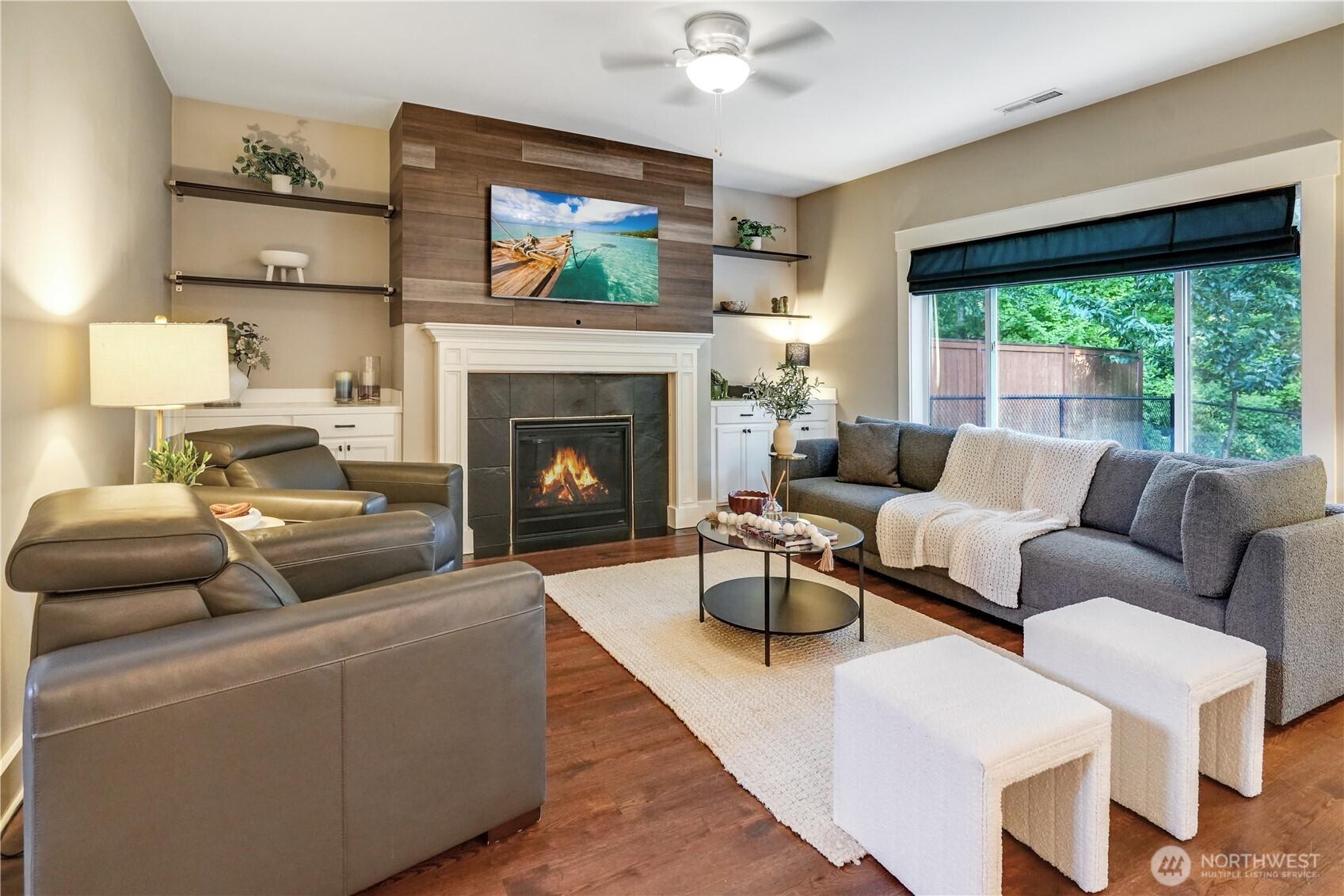 RENTON, Washington, 98058, United States, 4 Bedrooms Bedrooms, ,3 BathroomsBathrooms,Residential,For Sale,1933643