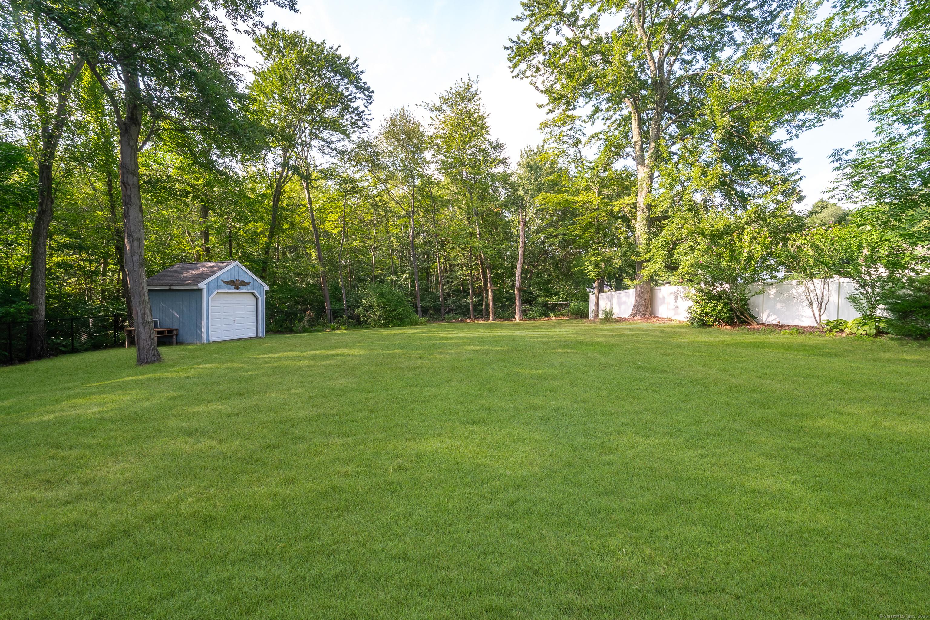 Southington, Connecticut, 06489, United States, 4 Bedrooms Bedrooms, ,4 BathroomsBathrooms,Residential,For Sale,1938423