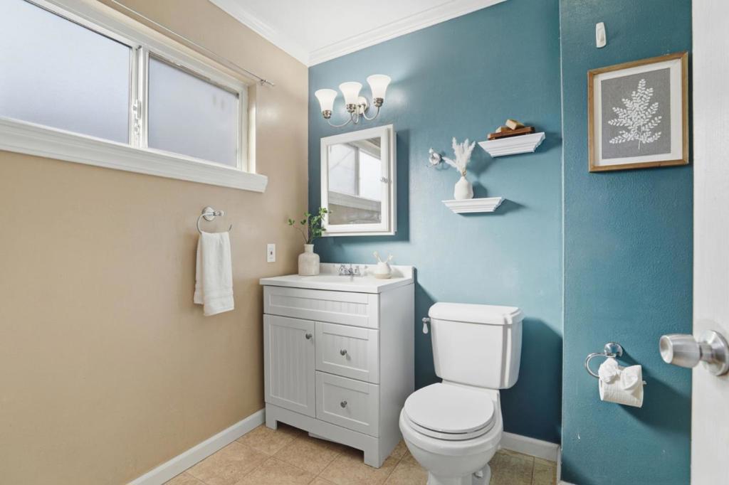 San Jose, California, 95123, United States, 3 Bedrooms Bedrooms, ,2 BathroomsBathrooms,Residential,For Sale,1975297