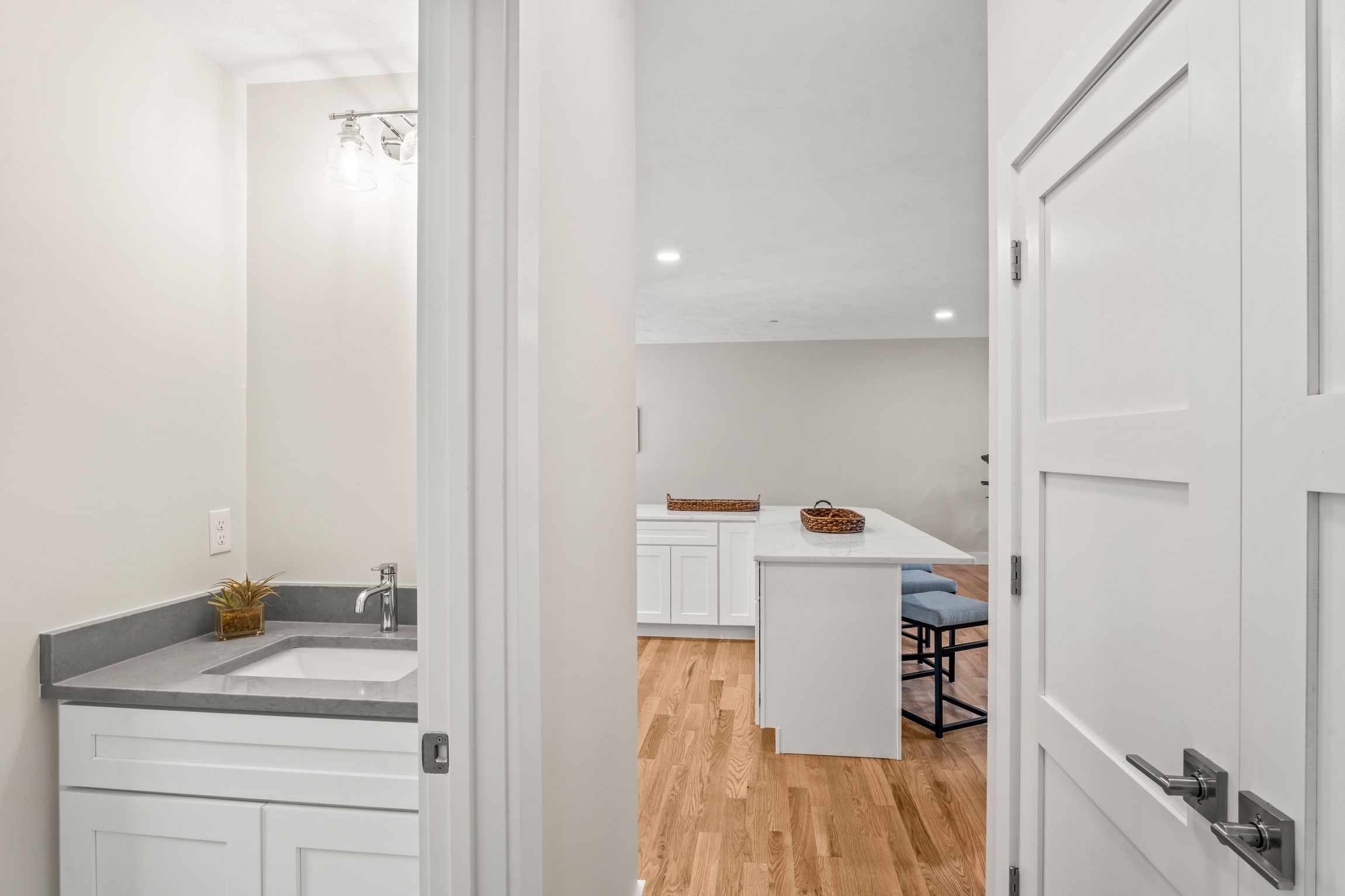  99 Driftwood Circle, Sandown, NH, 03873 - 物件實景