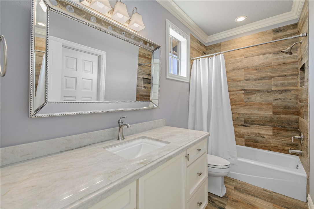 Bryan, Texas, 77802, United States, 4 Bedrooms Bedrooms, ,6 BathroomsBathrooms,Residential,For Sale,2015305