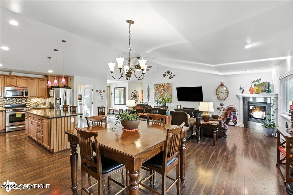 Eagle River, Alaska, 99577, United States, 3 Bedrooms Bedrooms, ,2 BathroomsBathrooms,Residential,For Sale,1936928