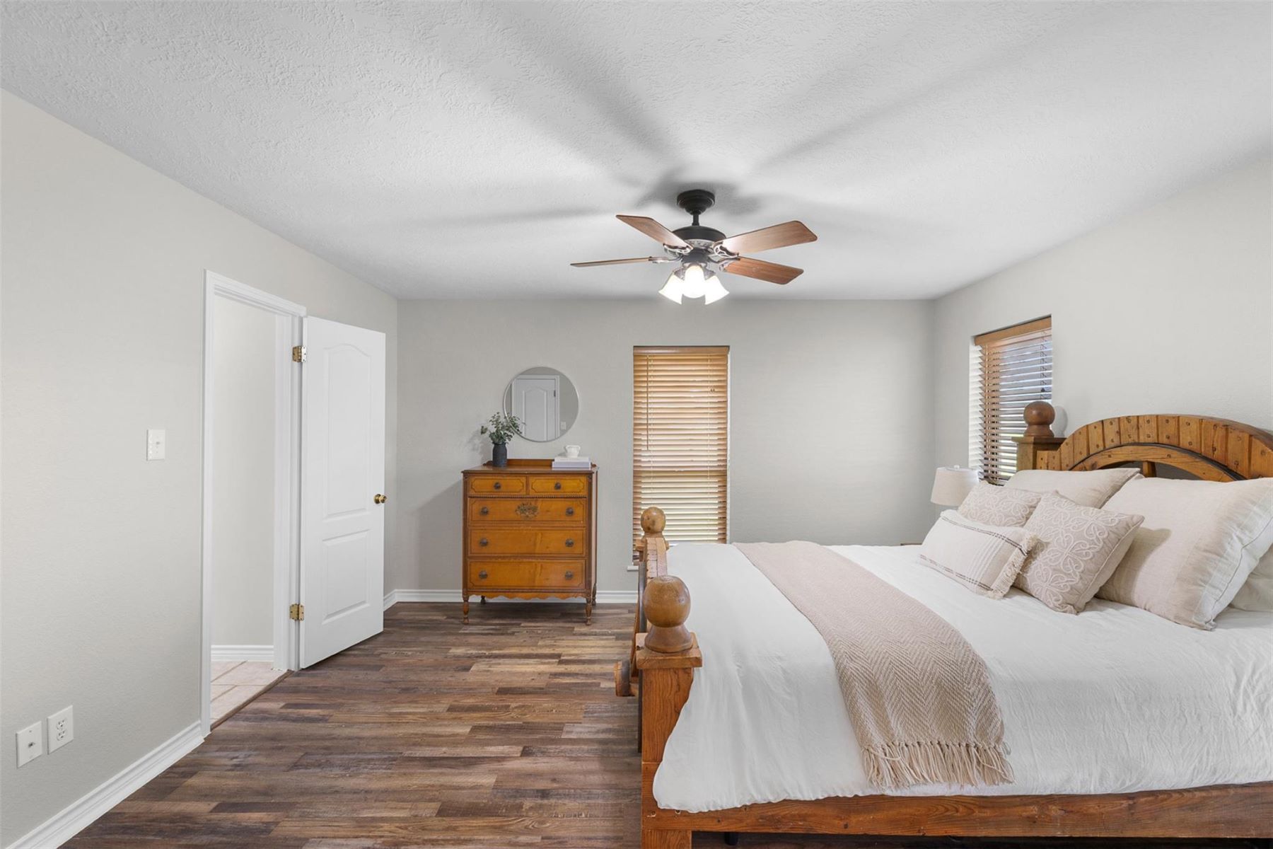  1016 County Road 306, Rockdale, TX 76567 - 物件實景