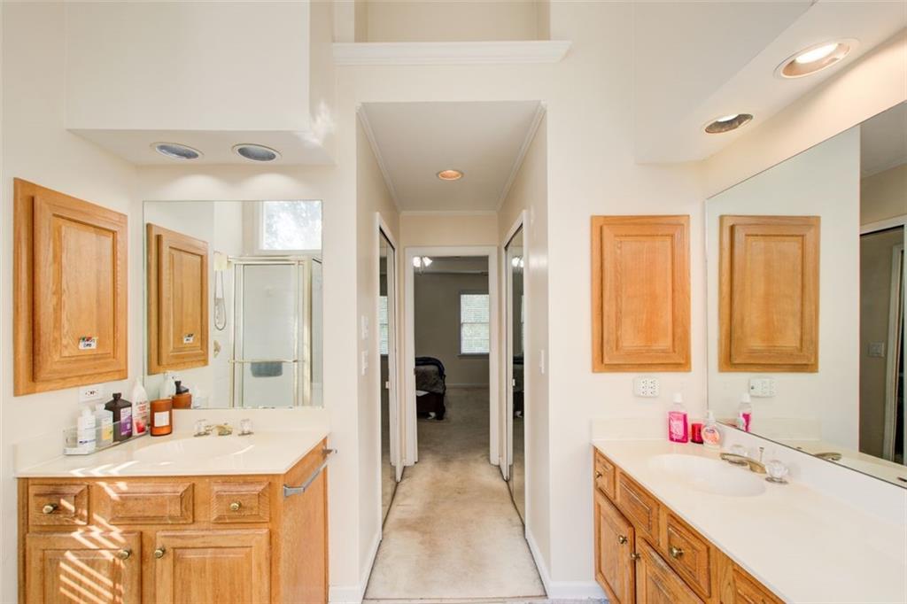 Snellville, Georgia, 30078, United States, 4 Bedrooms Bedrooms, ,3 BathroomsBathrooms,Residential,For Sale,1838061