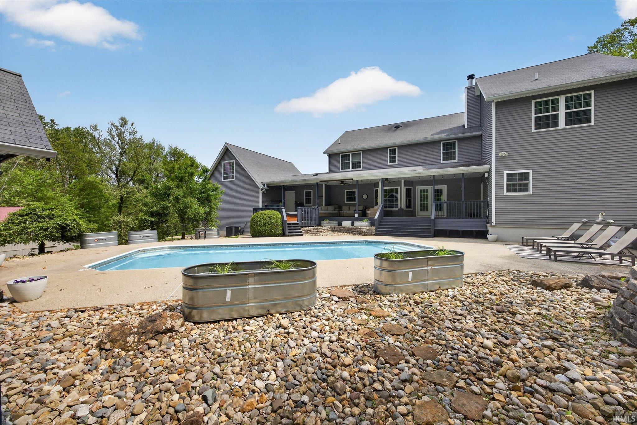 Spencer, Indiana, 47460, United States, 5 Bedrooms Bedrooms, ,4 BathroomsBathrooms,Residential,For Sale,2018633