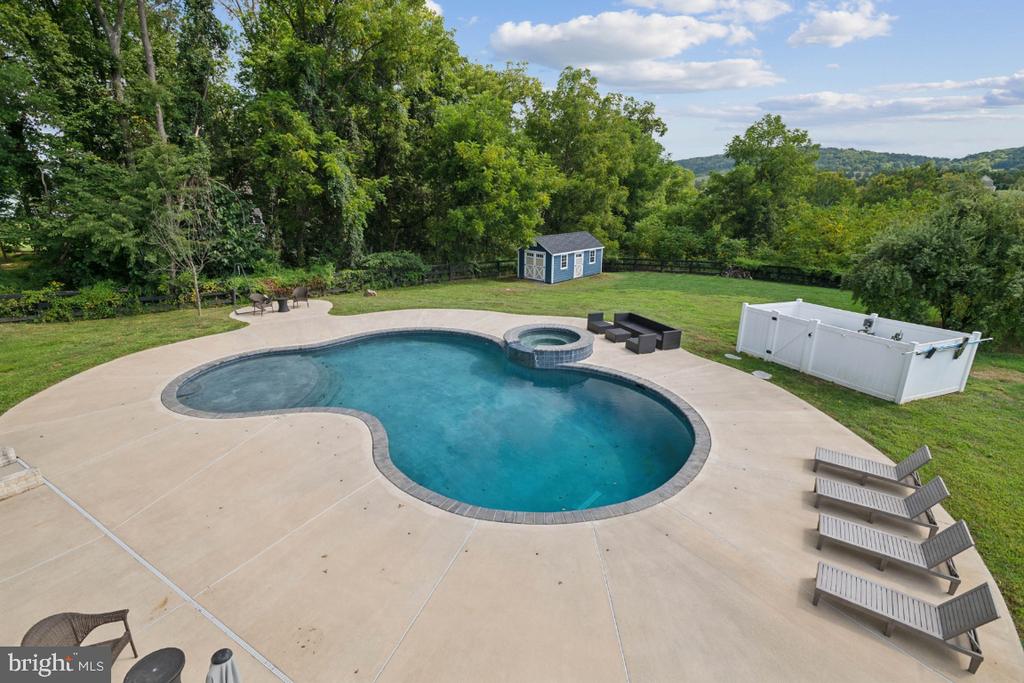 Leesburg, Virginia, 20176, United States, 7 Bedrooms Bedrooms, ,7 BathroomsBathrooms,Residential,For Sale,1941284