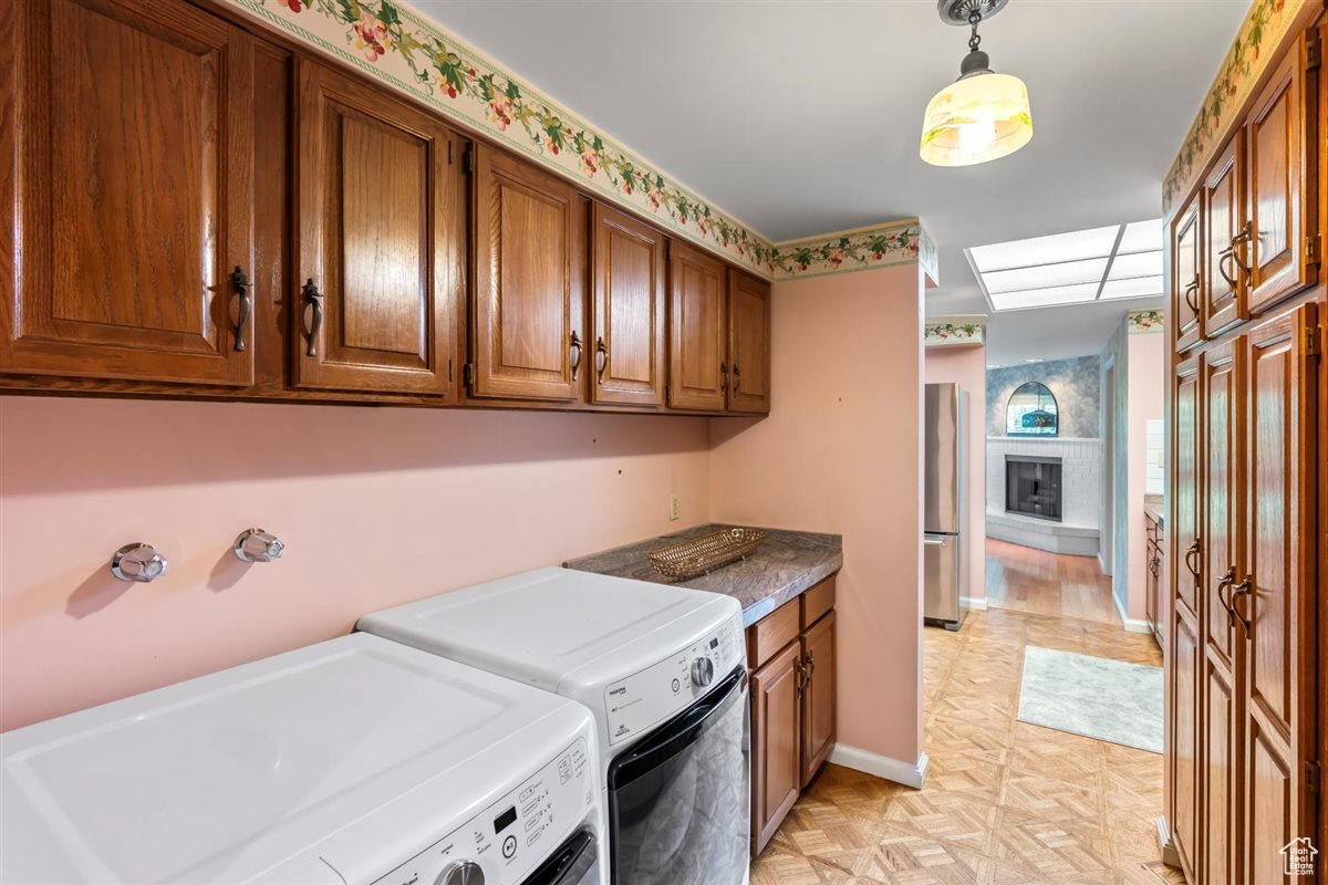 Salt Lake City, Utah, 84102, United States, 3 Bedrooms Bedrooms, ,2 BathroomsBathrooms,Residential,For Sale,1940882