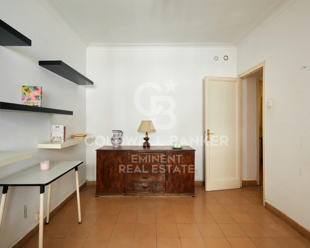 Barcelona, Catalonia, ES, 5 Bedrooms Bedrooms, ,2 BathroomsBathrooms,Residential,For Sale,1784996
