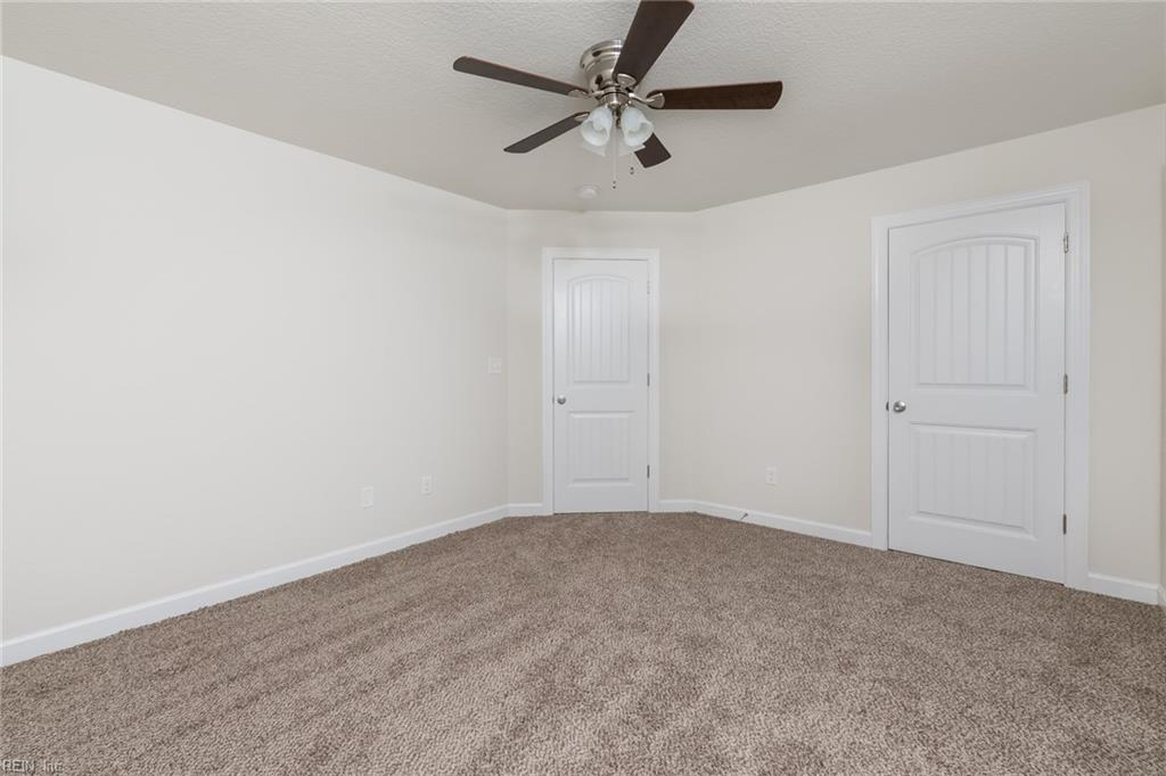  645 Turnpike Road, Belvidere, NC, 27919 - 物件實景