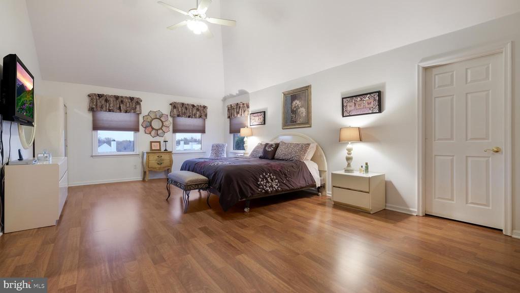 Huntingdon Valley, Pennsylvania, 19006, United States, 4 Bedrooms Bedrooms, ,4 BathroomsBathrooms,Residential,For Sale,1992077