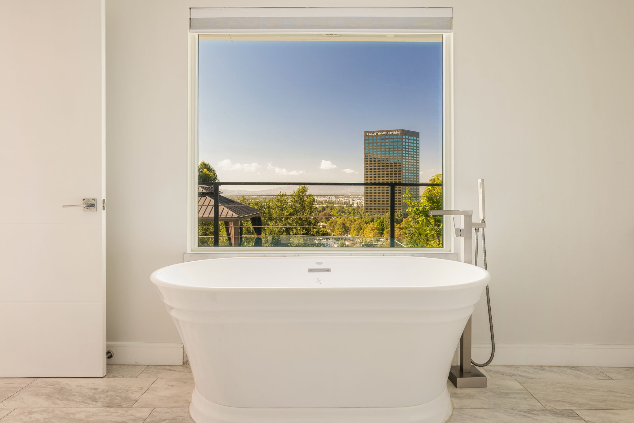  3701 Multiview Dr - 物件實景