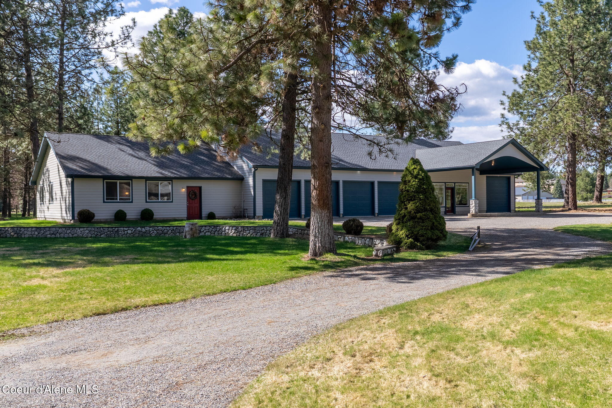 Newman Lake, Washington, 99025, United States, 6 Bedrooms Bedrooms, ,5 BathroomsBathrooms,Residential,For Sale,1798290