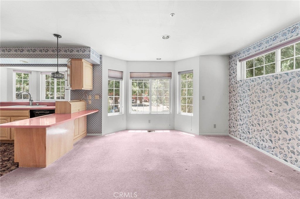 Forest Falls, California, 92339, United States, 2 Bedrooms Bedrooms, ,3 BathroomsBathrooms,Residential,For Sale,1928200