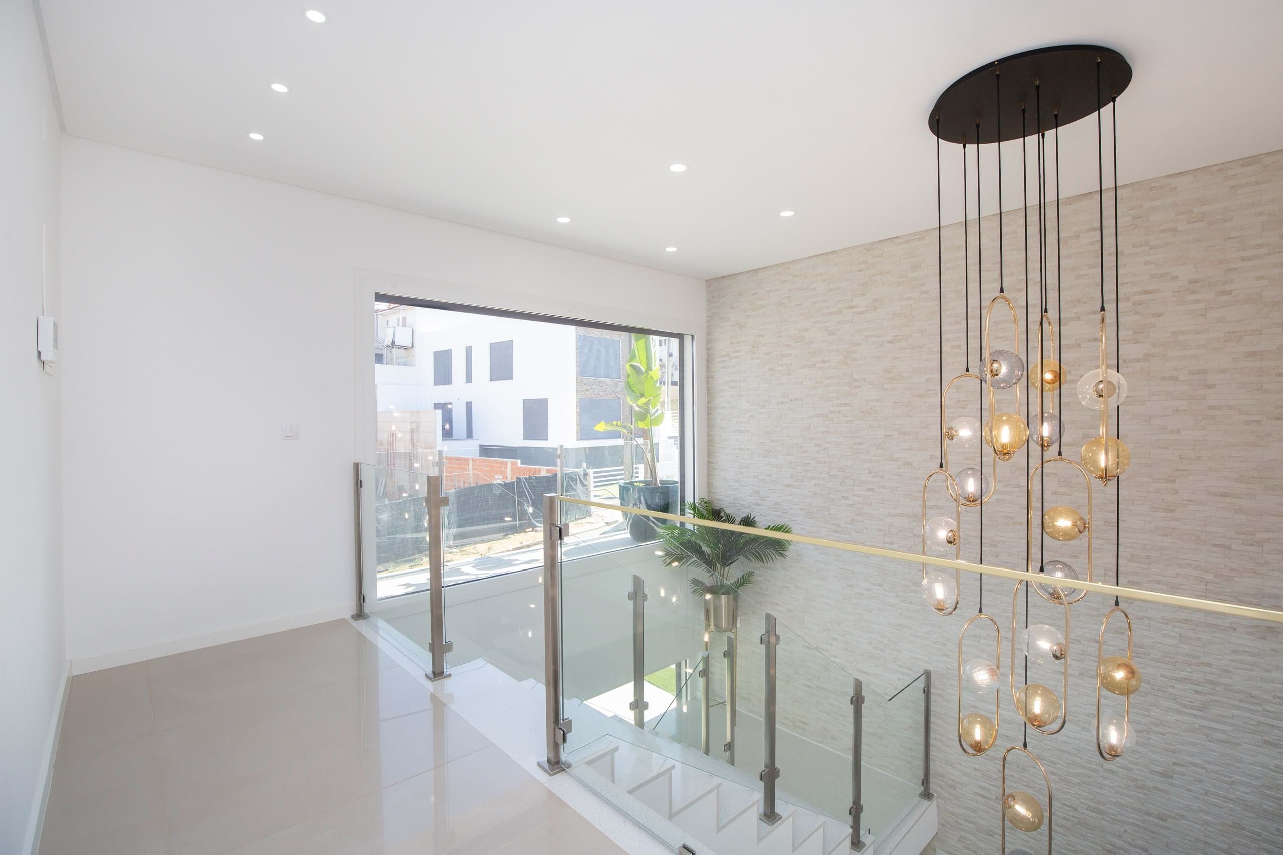 Almada, Setúbal, 2820-638, PT, 4 Bedrooms Bedrooms, ,2 BathroomsBathrooms,Residential,For Sale,1699362