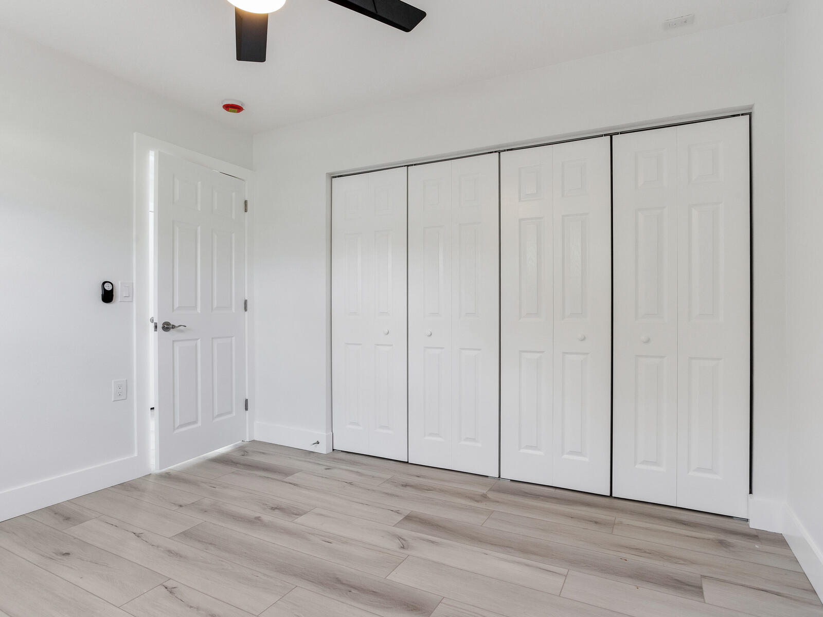 Treasure Island, Florida, 33706, United States, 3 Bedrooms Bedrooms, ,2 BathroomsBathrooms,Residential,For Sale,1981949