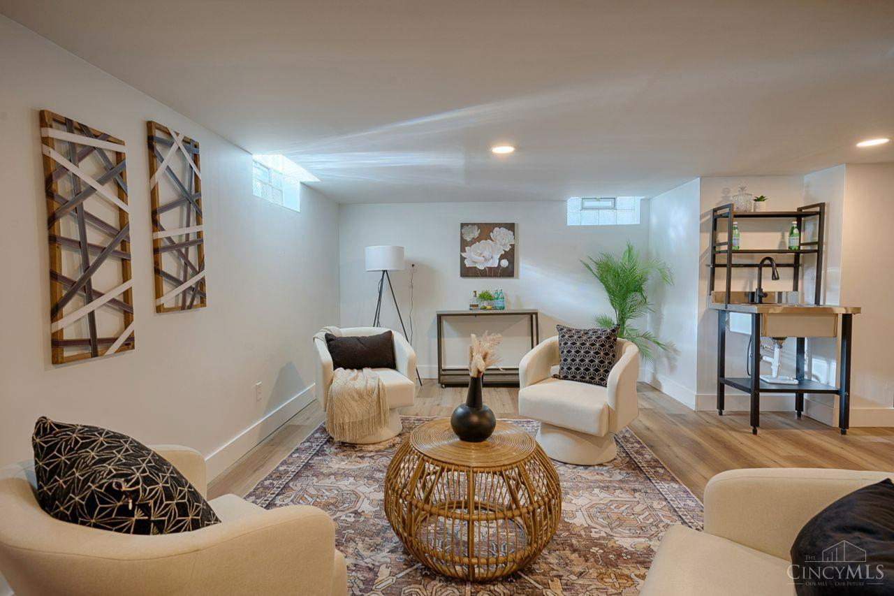 Sycamore Twp, Ohio, 45236, United States, 4 Bedrooms Bedrooms, ,3 BathroomsBathrooms,Residential,For Sale,1966566