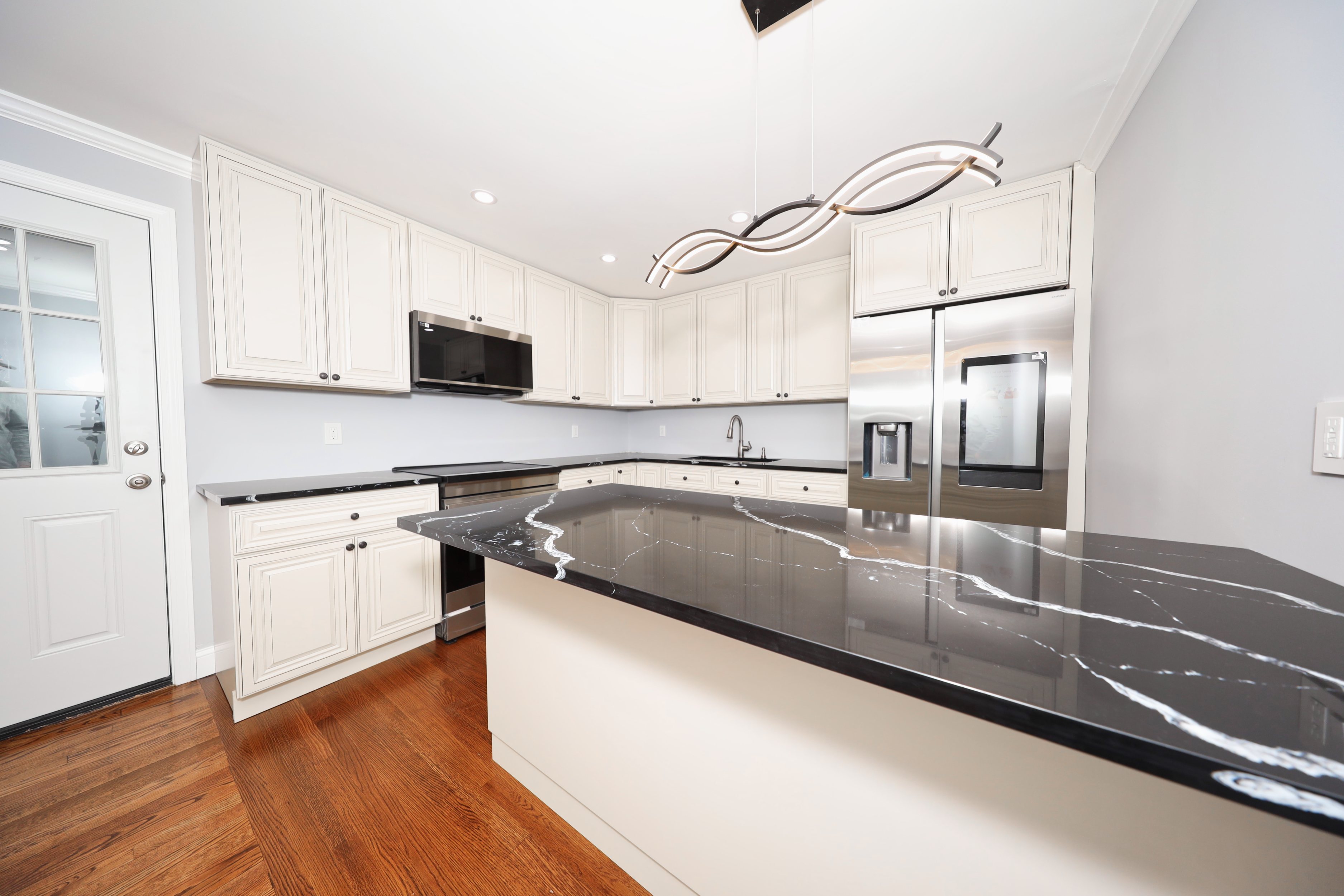 Bridgeport, Connecticut, 06606, United States, 5 Bedrooms Bedrooms, ,3 BathroomsBathrooms,Residential,For Sale,1930602