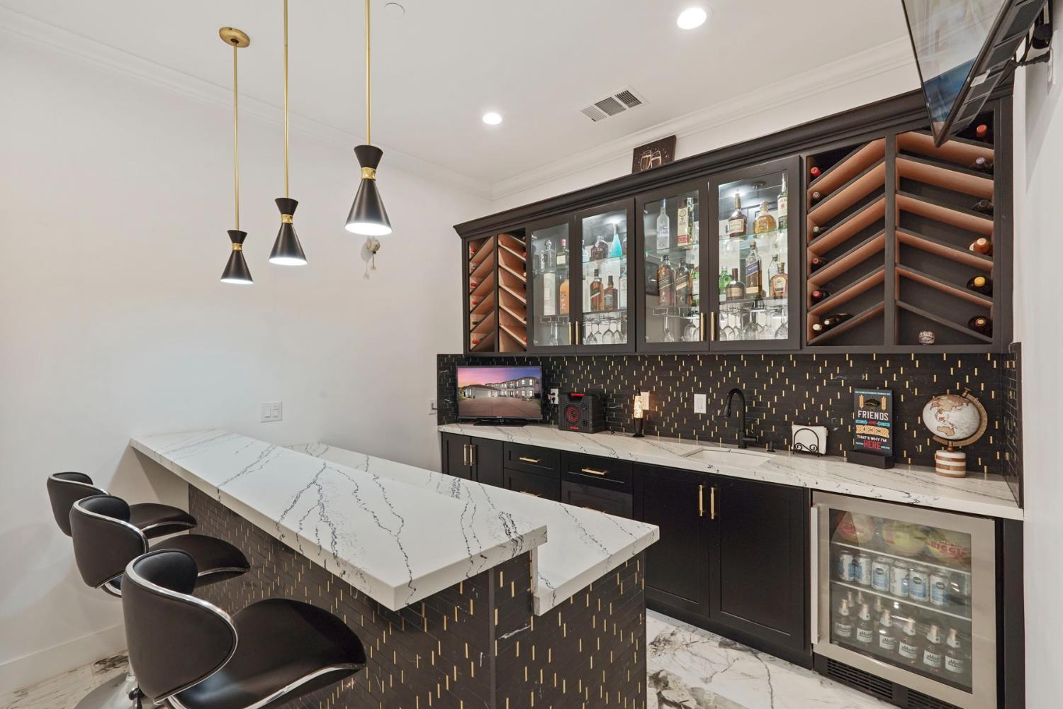 Lodi, California, 95242, United States, 5 Bedrooms Bedrooms, ,5 BathroomsBathrooms,Residential,For Sale,2012542