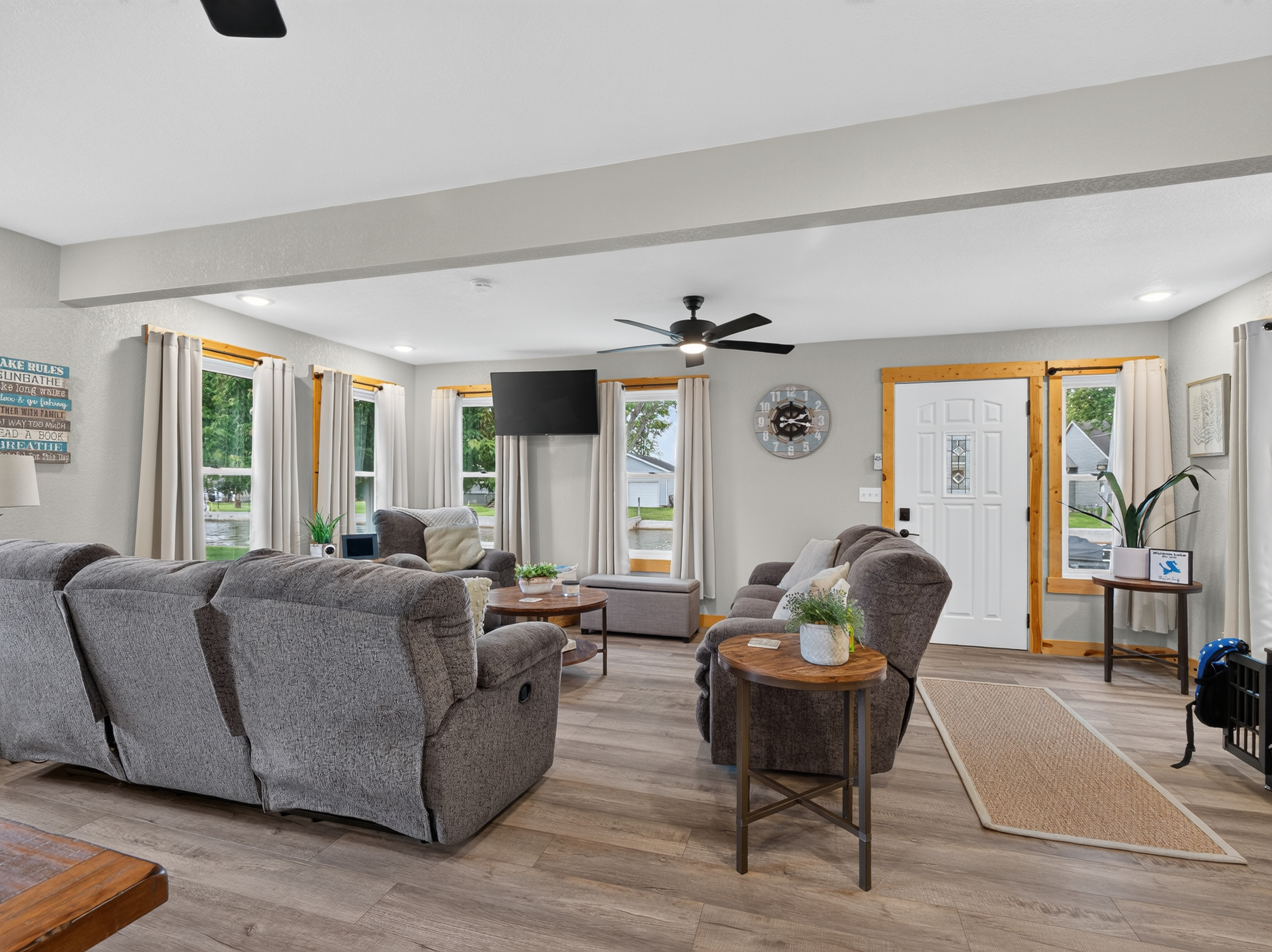  Beautifully Updated Waldron Lake Cottage - 物件實景