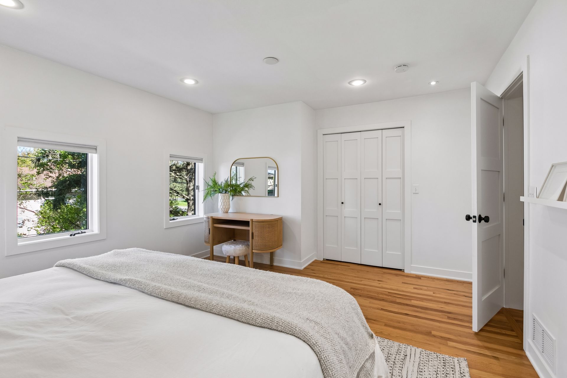  Bright Updated Home Near Parks and Snail Lake - 物件實景