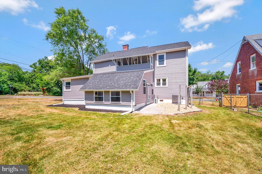 Fredericksburg, Virginia, 22401, United States, 4 Bedrooms Bedrooms, ,3 BathroomsBathrooms,Residential,For Sale,1916037