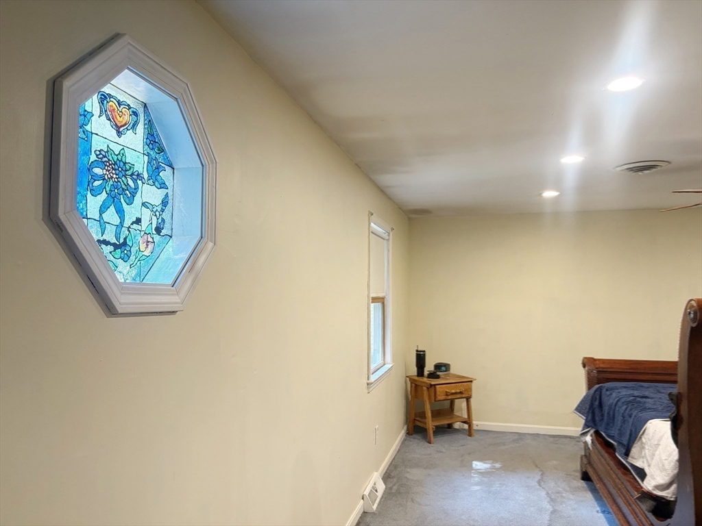 Halifax, Massachusetts, 02338, United States, 3 Bedrooms Bedrooms, ,4 BathroomsBathrooms,Residential,For Sale,1896285