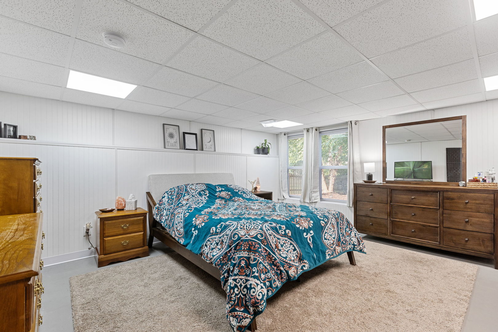 McHenry, Illinois, 60051, United States, 5 Bedrooms Bedrooms, ,5 BathroomsBathrooms,Residential,For Sale,1912469
