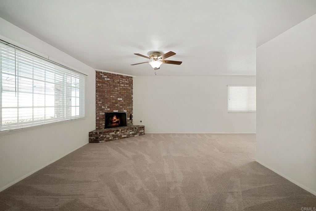 Escondido, California, 92026, United States, 2 Bedrooms Bedrooms, ,2 BathroomsBathrooms,Residential,For Sale,1942214