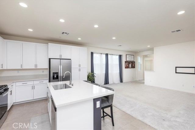 Fontana, California, 92336, United States, 3 Bedrooms Bedrooms, ,2 BathroomsBathrooms,Residential,For Sale,1931875