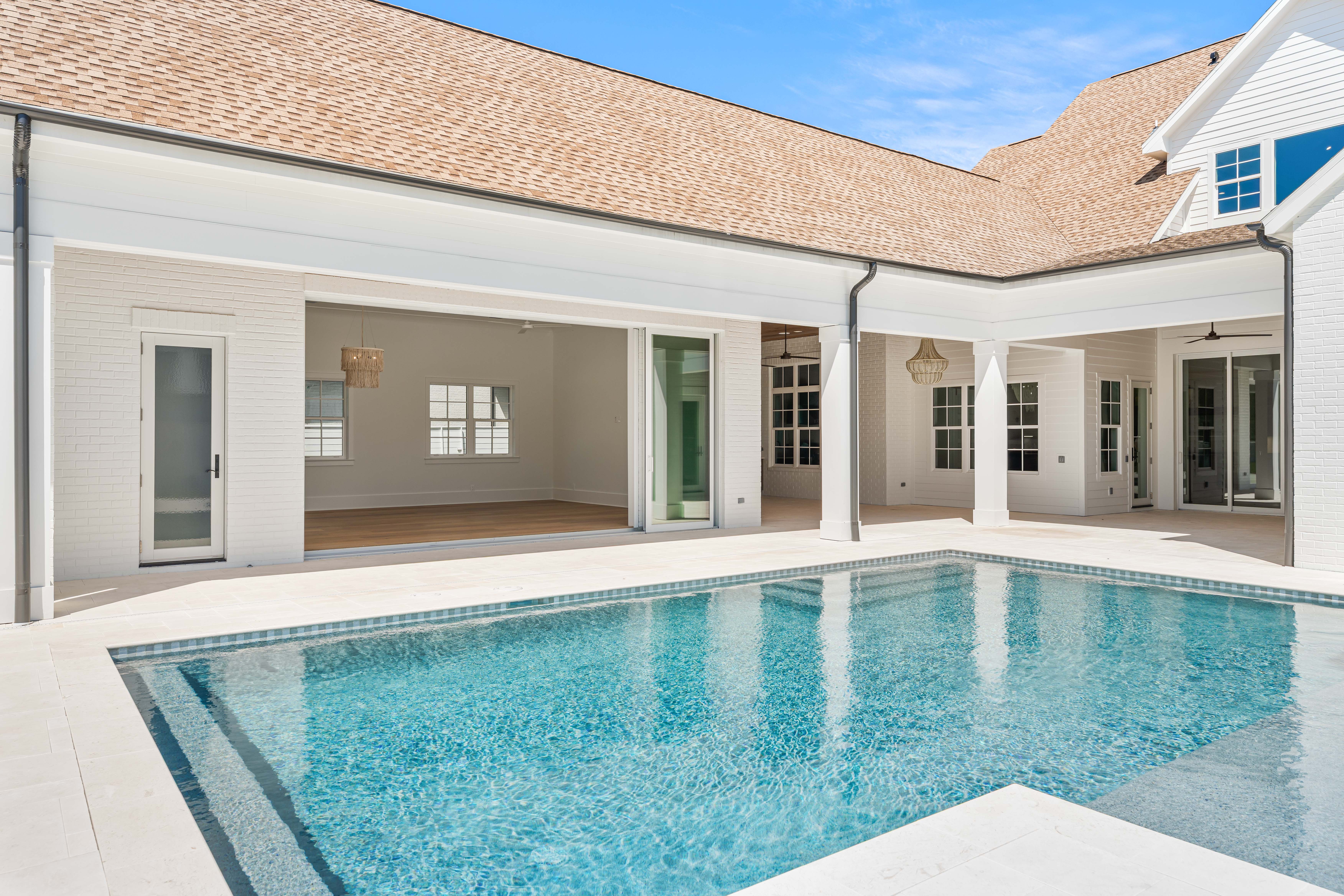  Magnificent Half-Acre Estate With Outdoor Oasis and Casita - 物件實景