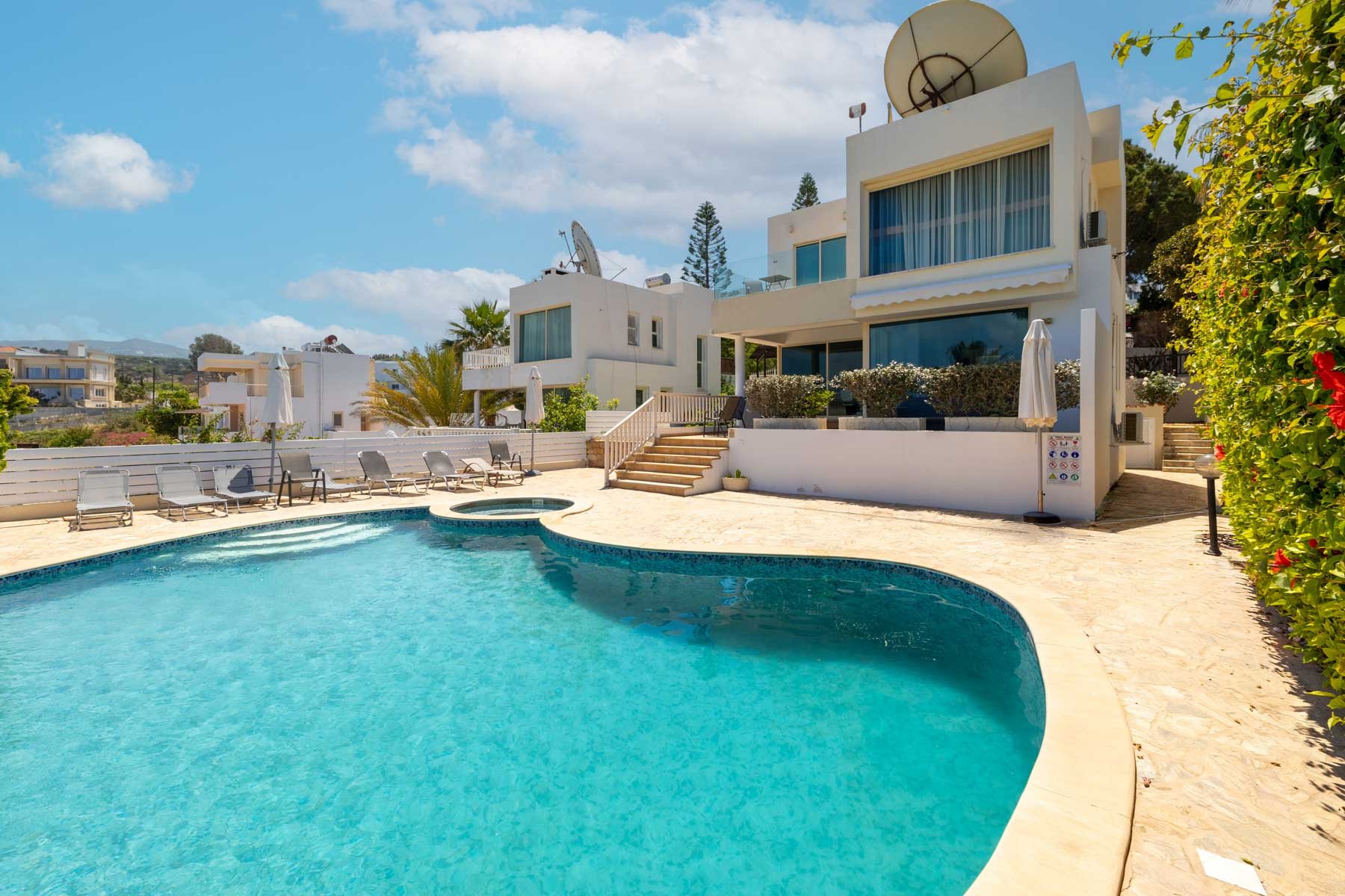  Five Bedroom Villa with Private Pool in Kissonerga, Pafos - 物件實景