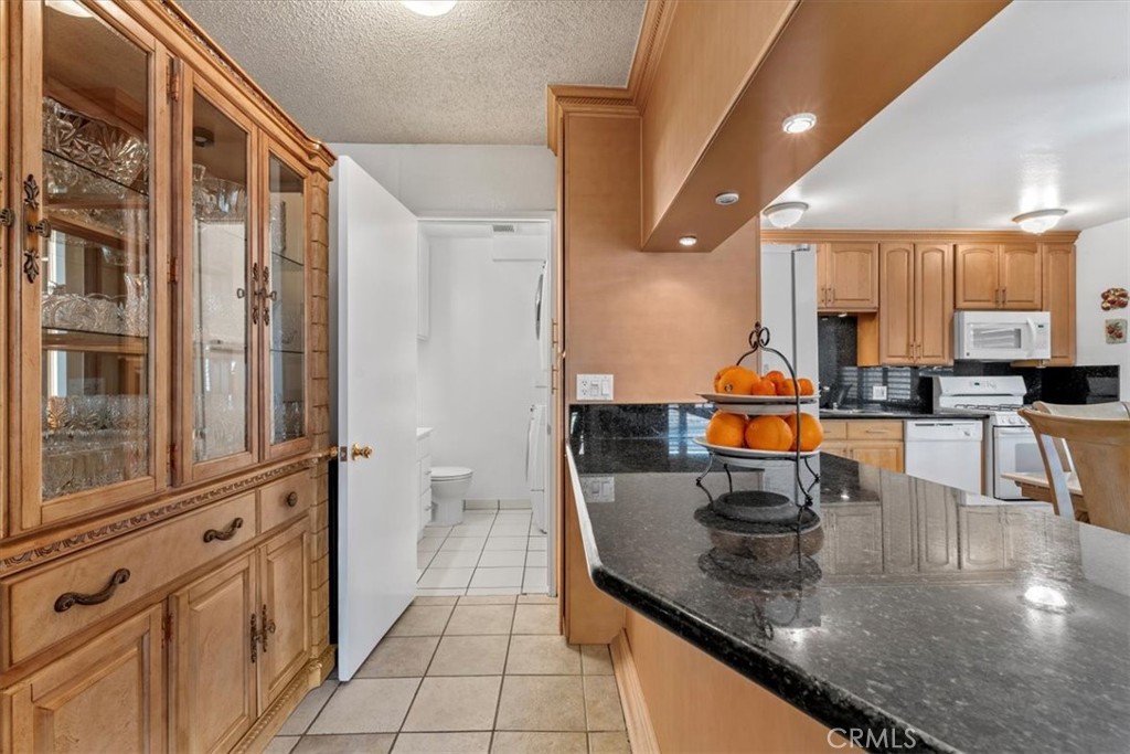 Burbank, California, 91501, United States, 2 Bedrooms Bedrooms, ,2 BathroomsBathrooms,Residential,For Sale,1889900