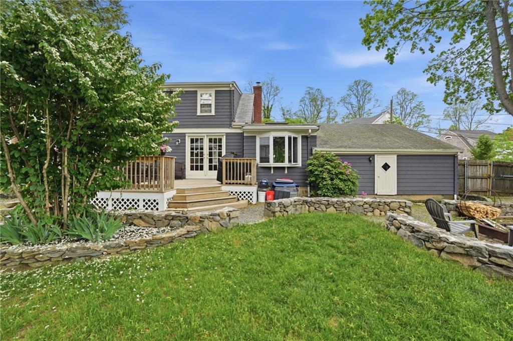 Warren, Rhode Island, 02885, United States, 2 Bedrooms Bedrooms, ,3 BathroomsBathrooms,Residential,For Sale,2048130
