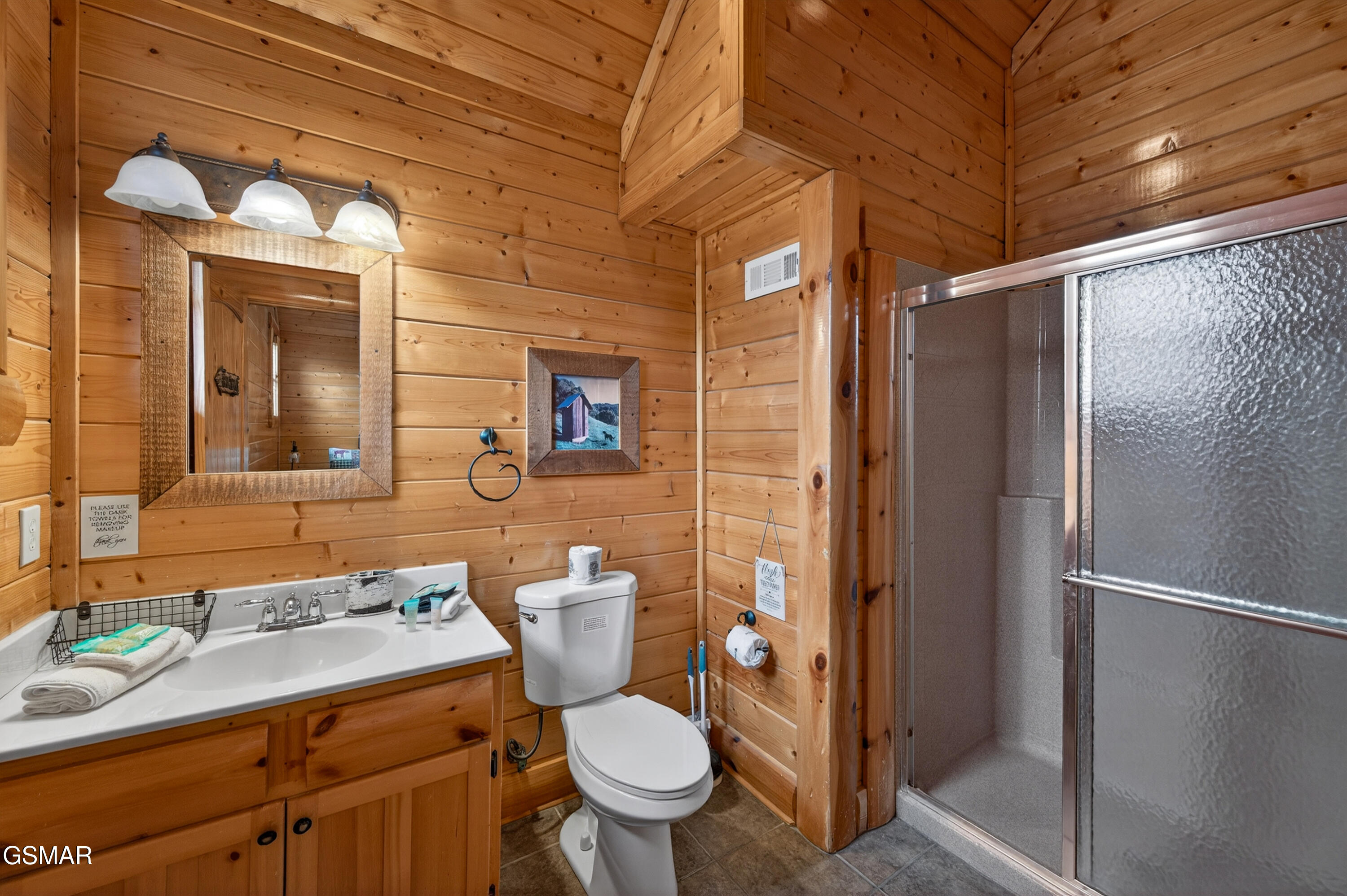 Sevierville, Tennessee, 37862, United States, 3 Bedrooms Bedrooms, ,5 BathroomsBathrooms,Residential,For Sale,2021105