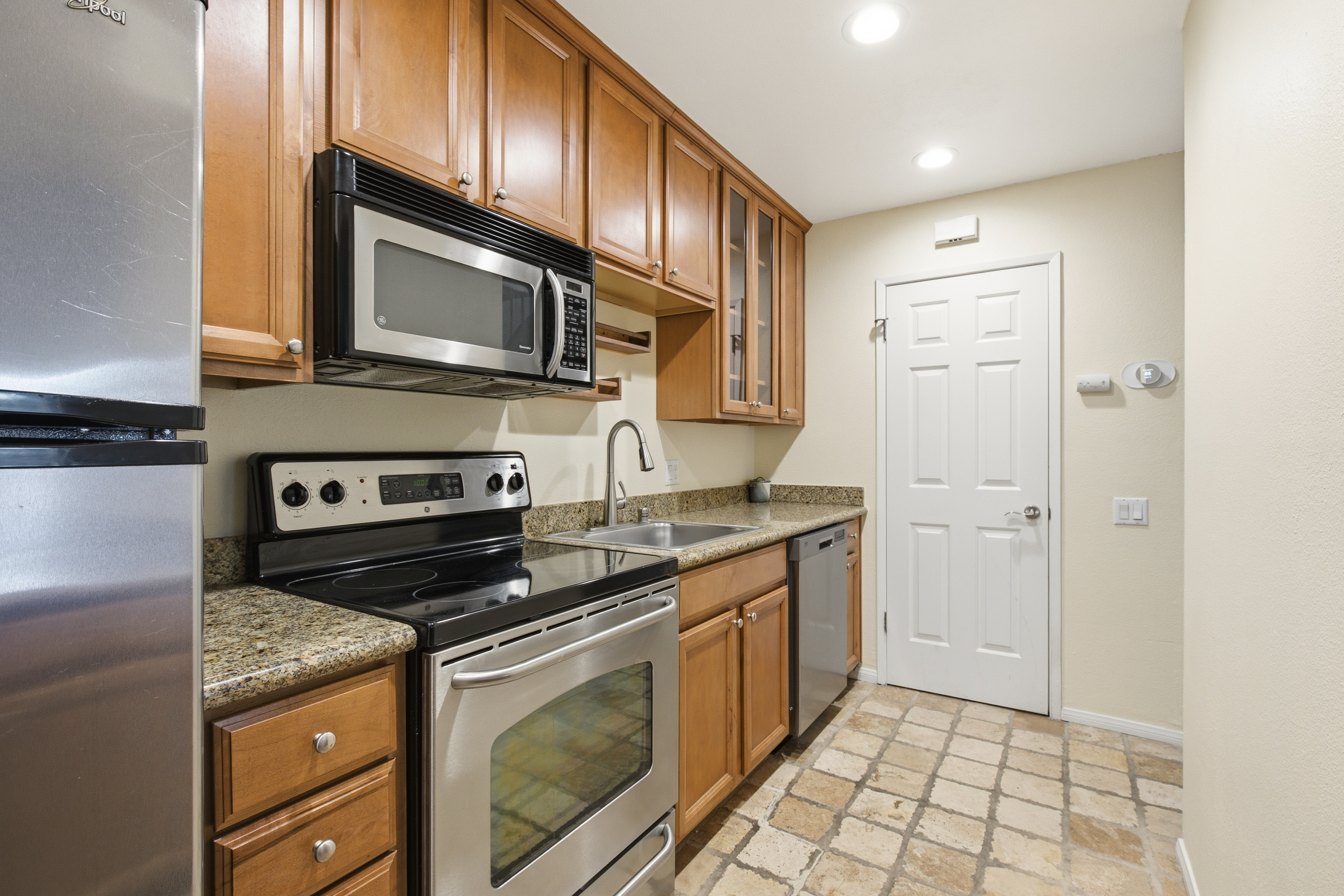  536 Woodside Oaks, Sacramento, CA, 95825 - 物件實景