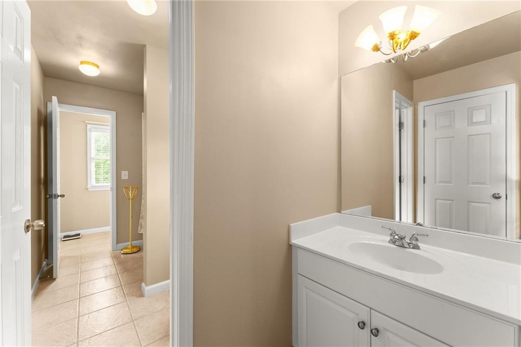 Dawsonville, Georgia, 30534, United States, 4 Bedrooms Bedrooms, ,4 BathroomsBathrooms,Residential,For Sale,2033515