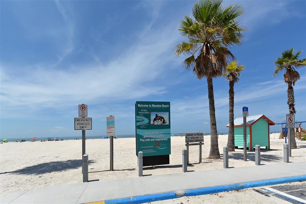 Bradenton, Florida, 34210, United States, 3 Bedrooms Bedrooms, ,2 BathroomsBathrooms,Residential,For Sale,1792897