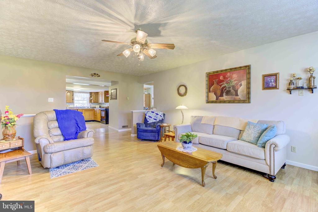 Wardensville, West Virginia, 26851, United States, 3 Bedrooms Bedrooms, ,1 BathroomBathrooms,Residential,For Sale,1930420