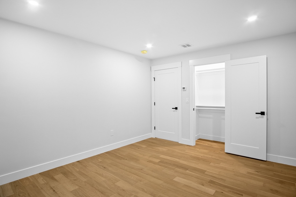 Attleboro, Massachusetts, 02703, United States, 4 Bedrooms Bedrooms, ,3 BathroomsBathrooms,Residential,For Sale,1905664