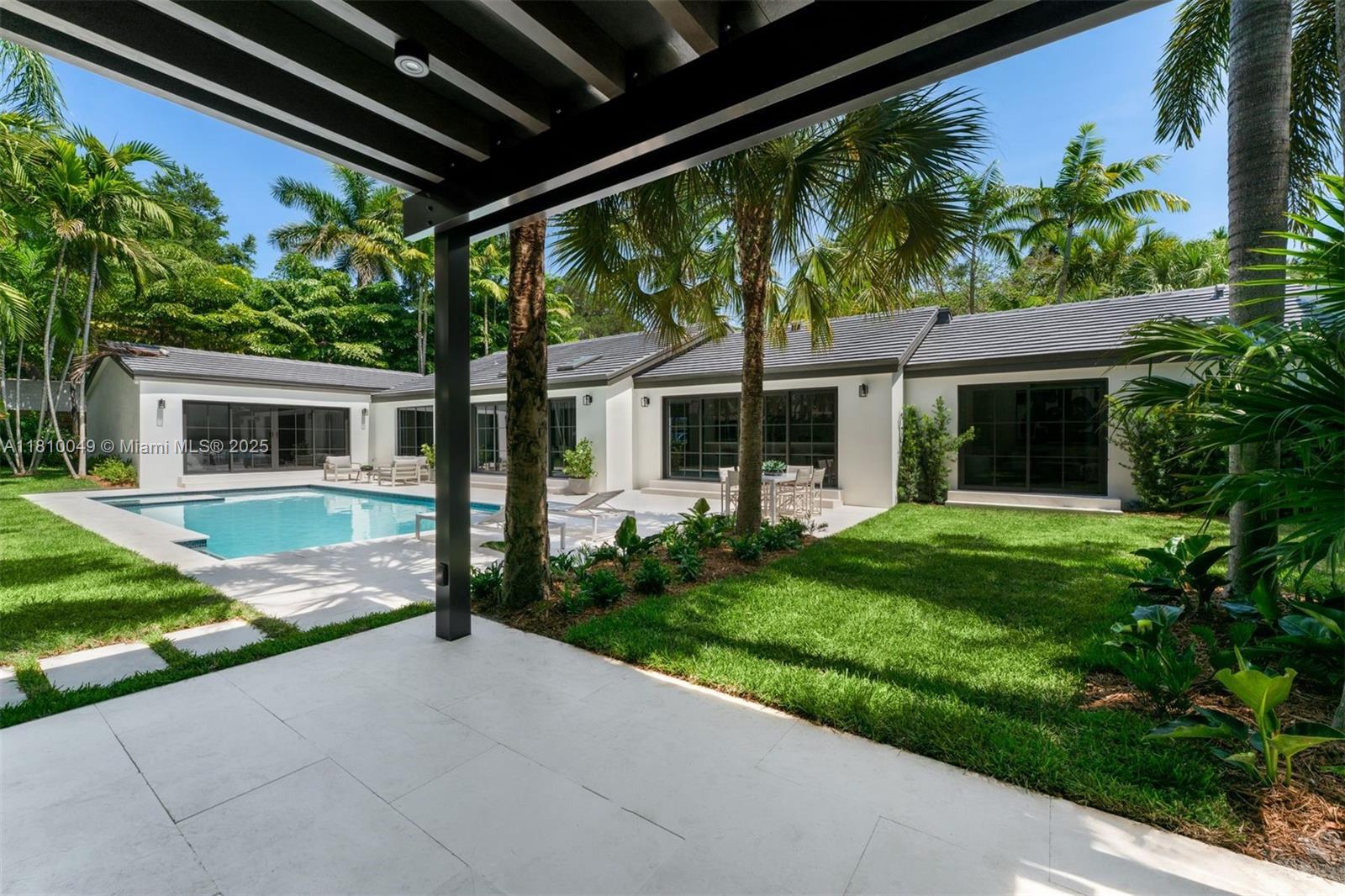 Miami, Florida, 33133, United States, 6 Bedrooms Bedrooms, ,8 BathroomsBathrooms,Residential,For Sale,1829232
