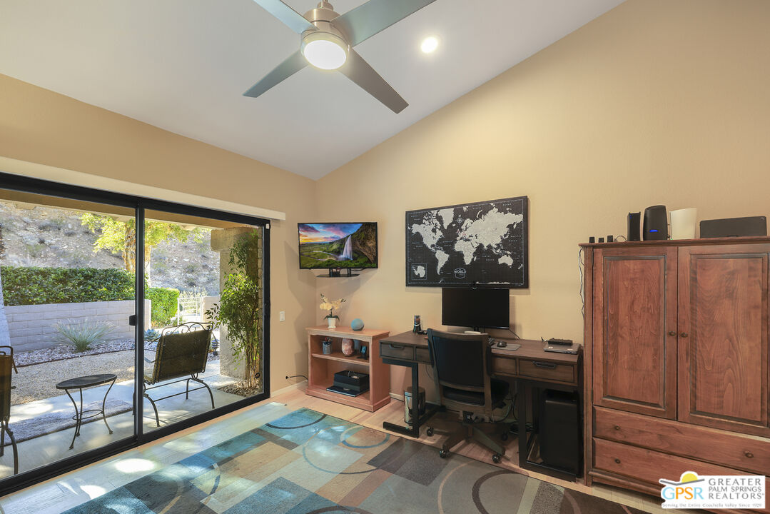 Palm Springs, California, 92264, United States, 2 Bedrooms Bedrooms, ,2 BathroomsBathrooms,Residential,For Sale,1989572